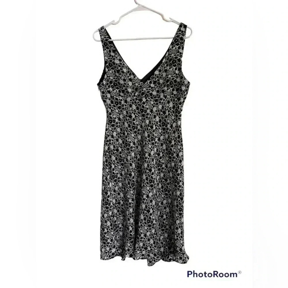 Express World Brand Floral Print Summer Dress - Picture 1 of 8
